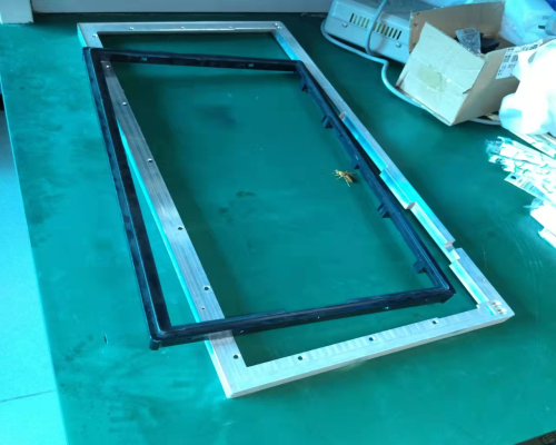 廣告機(jī)套料鈑金樣品